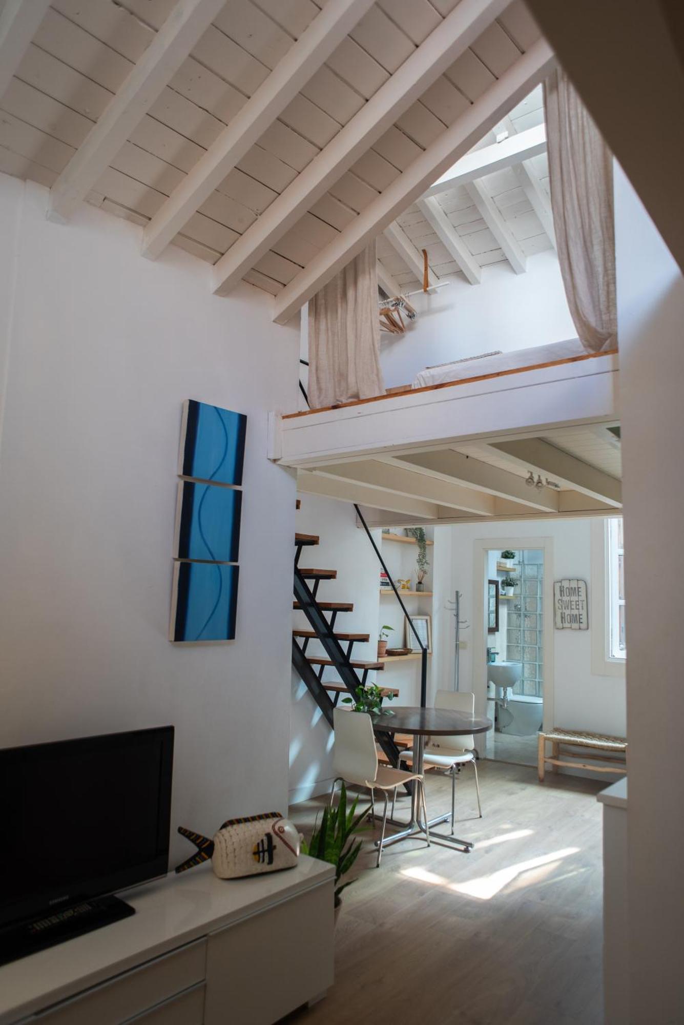 Cozy & Quiet Apartment In The Center Malaga Exterior photo